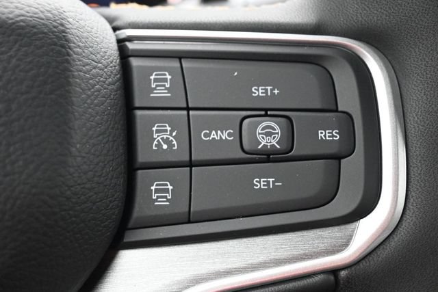 New 2026 Jeep Grand Wagoneer L 4WD image 10