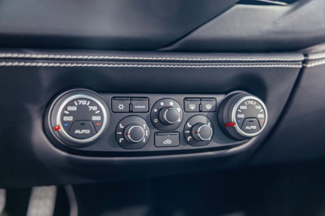 Used 2016 Ferrari 488 GTB - FACTORY TWO TONE PAINT - CAR image 22