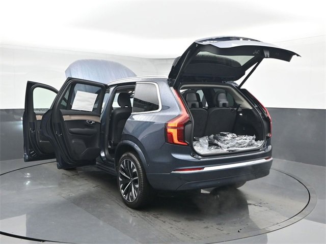 New 2026 Volvo XC90 B6 Plus w/ Protection Package Premier image 55