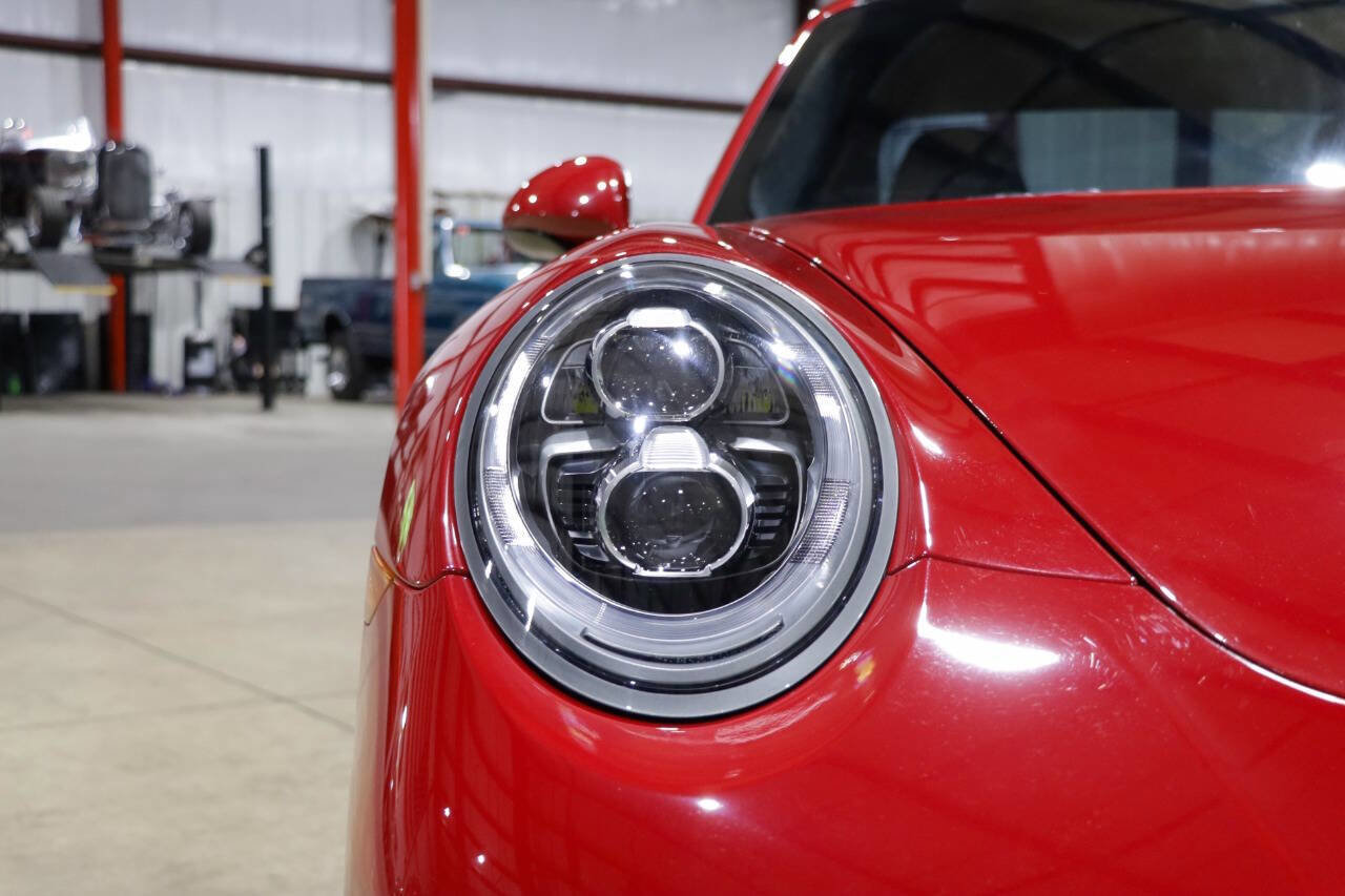 Used 2018 Porsche 911 Carrera 4S image 27