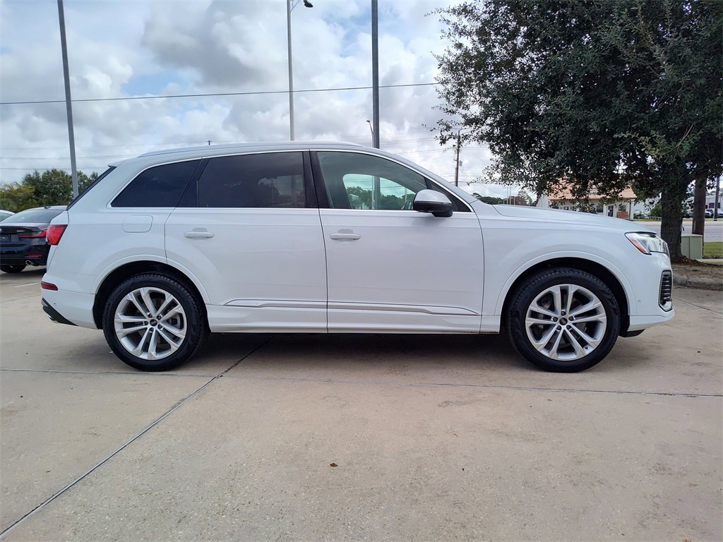 Certified 2025 Audi Q7 2.0T Premium image 13