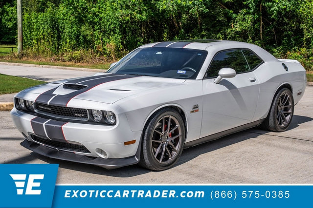 Used 2012 Dodge Challenger SRT8 w/ Premium Sound Group RWD image 1