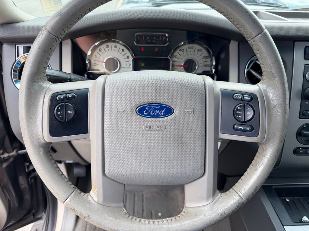 Used 2011 Ford Expedition XLT RWD image 22