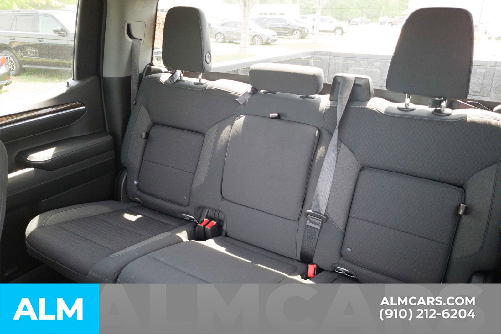 Used 2022 GMC Sierra 1500 Elevation w/ LPO, Elevation Black Package image 17