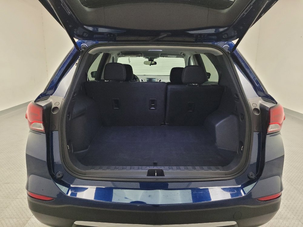Used 2023 Chevrolet Equinox LT FWD image 29
