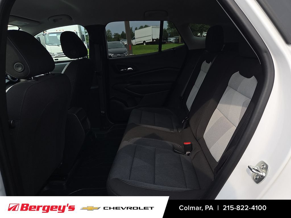 Certified 2024 Chevrolet Trax LS FWD image 12