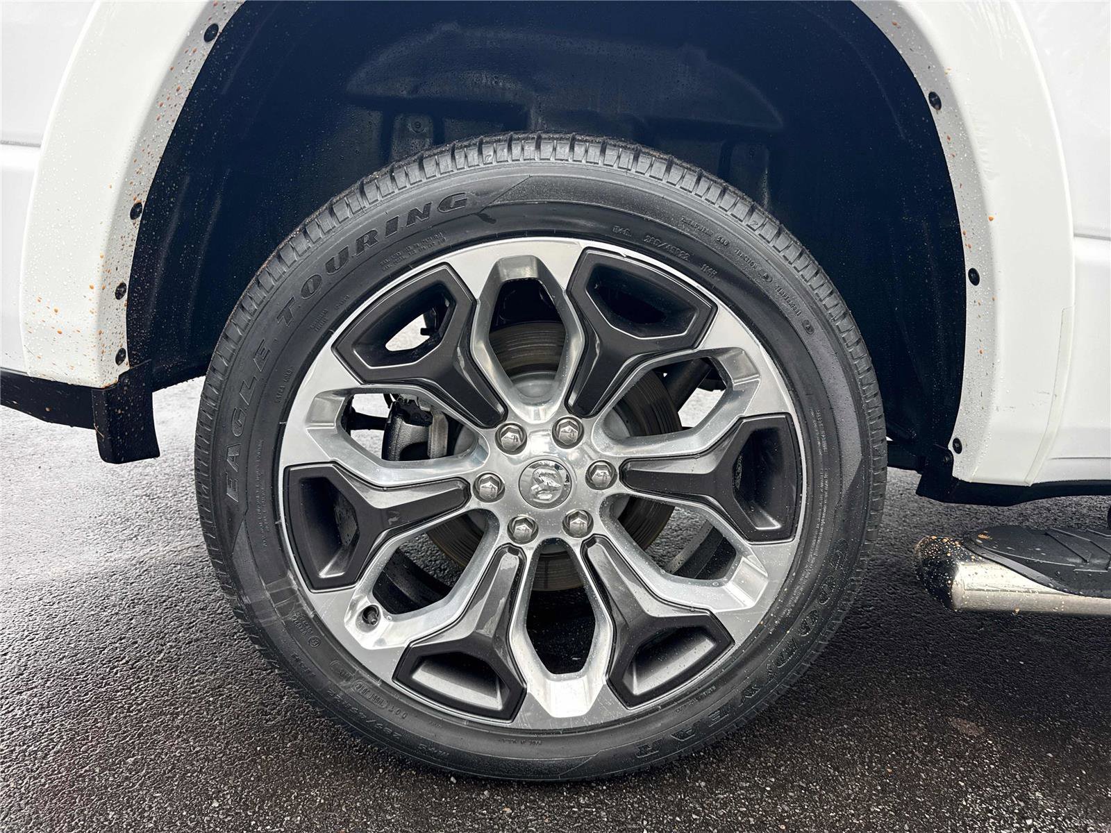Used 2022 RAM 1500 Limited w/ Body Color Bumper Group AWD/4WD image 28