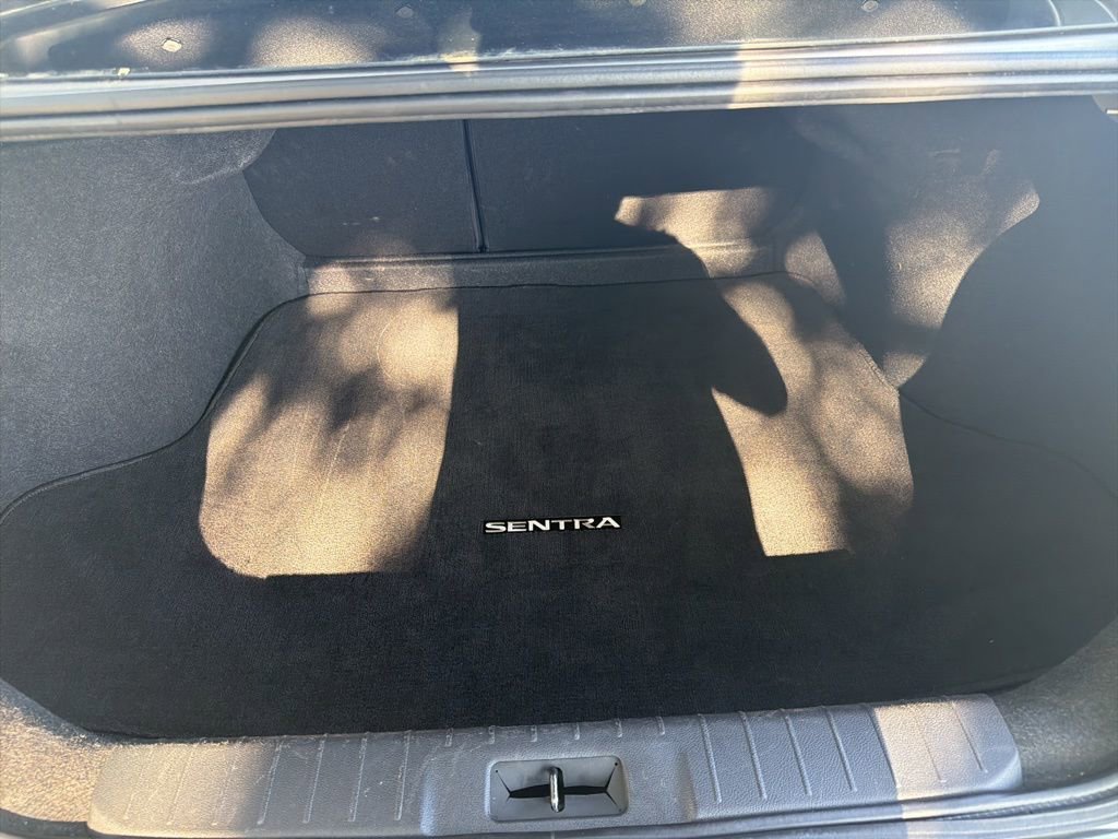 Used 2023 Nissan Sentra SV image 21