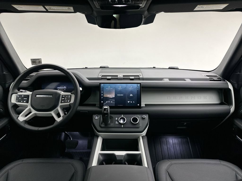 Certified 2025 Land Rover Defender 110 S AWD/4WD image 20