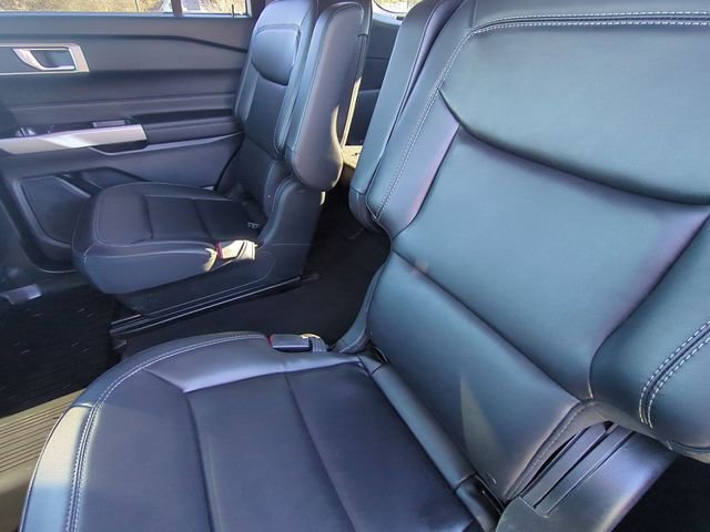 Used 2023 Ford Explorer XLT w/ Equipment Group 202A image 29