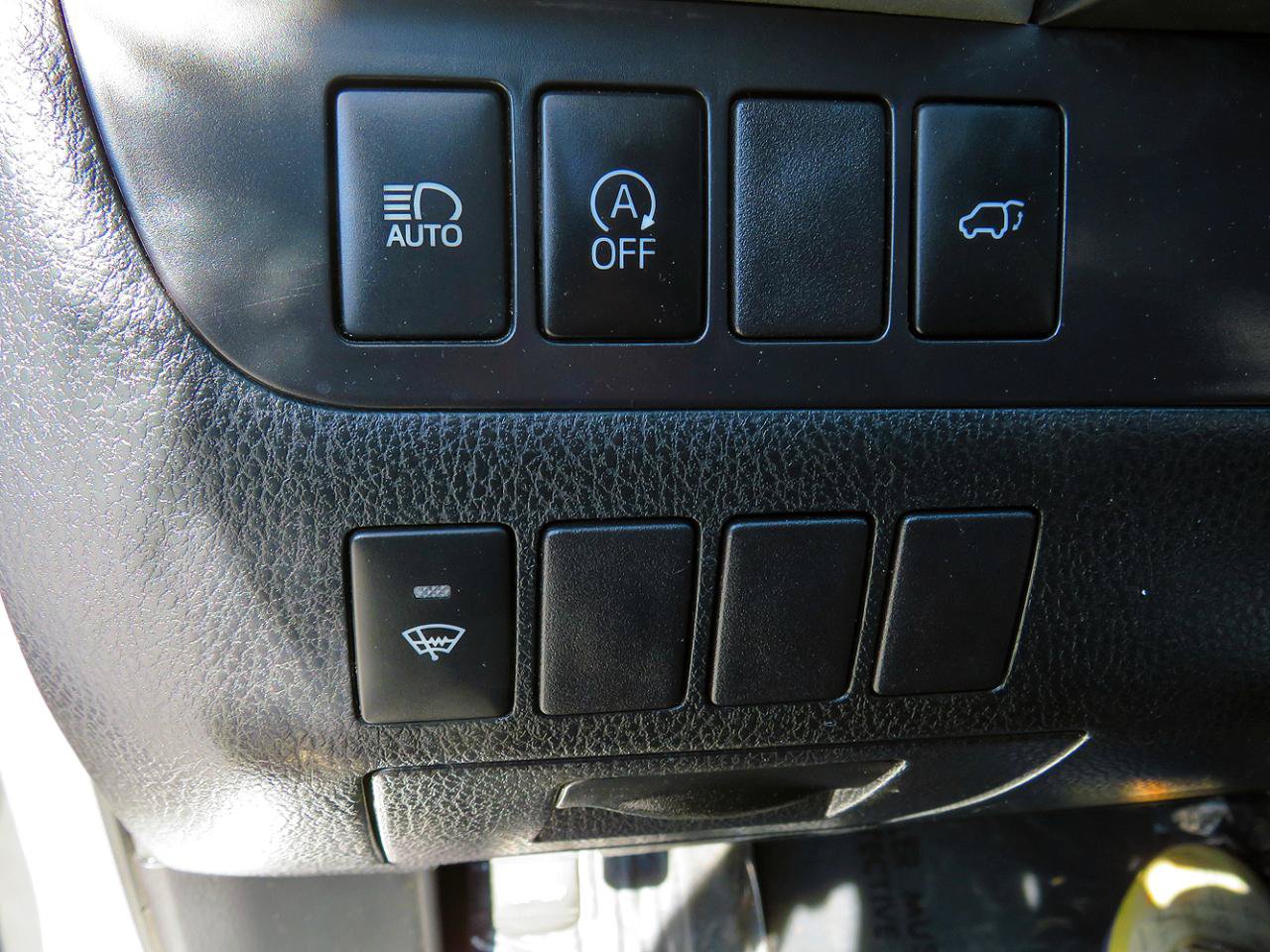 Used 2018 Toyota Highlander XLE FWD image 33