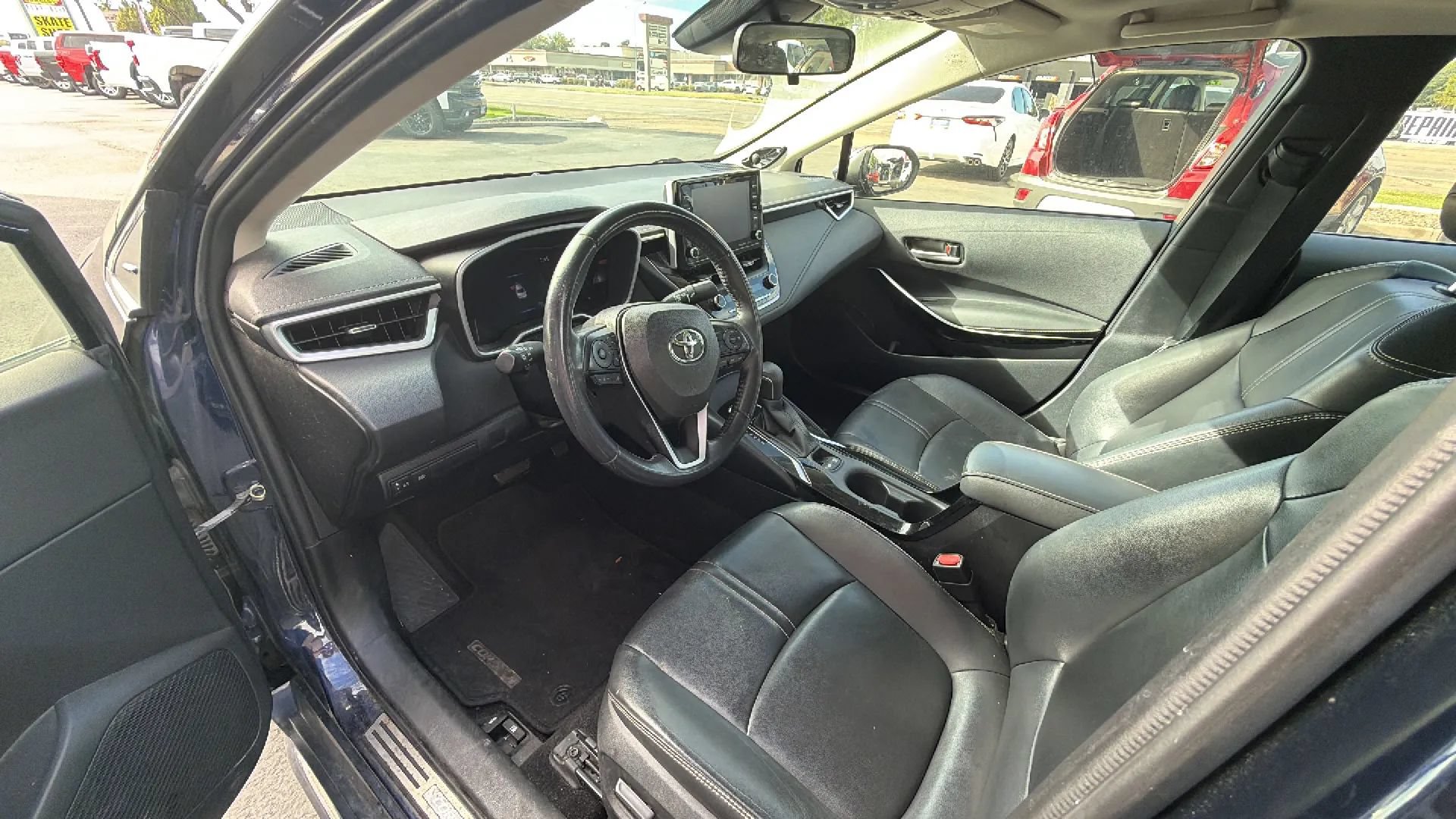 Used 2021 Toyota Corolla XLE w/ Carpet Mat Package (TMS) FWD image 19