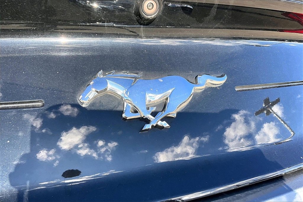 Used 2022 Ford Mustang Convertible w/ Equipment Group 101A image 9