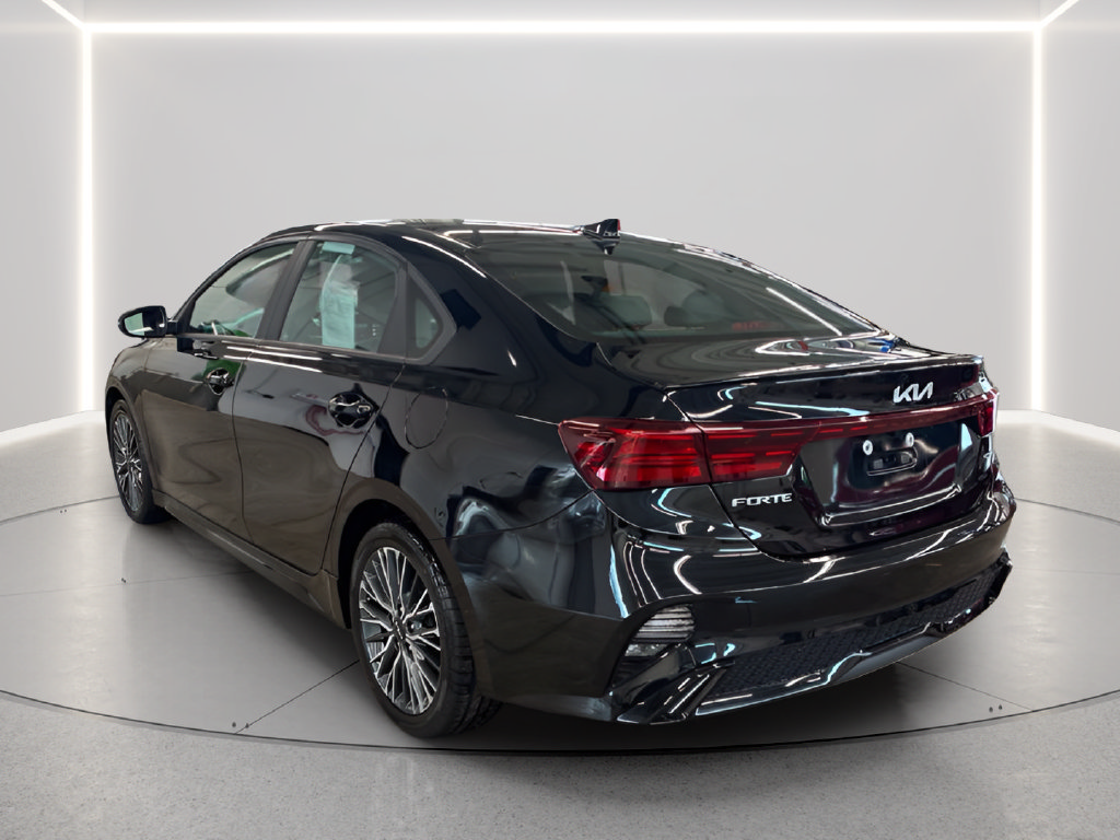 Certified 2023 Kia Forte GT-Line FWD image 4