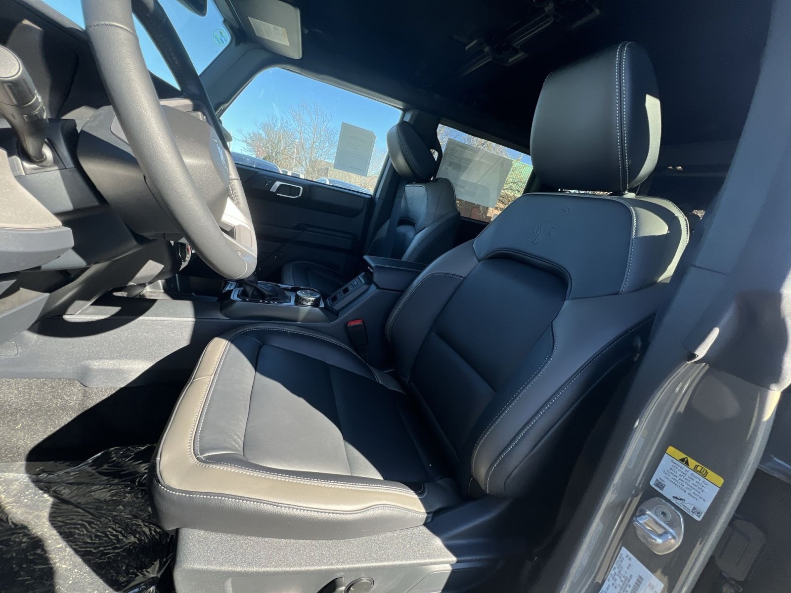 New 2025 Ford Bronco Outer Banks AWD/4WD image 13