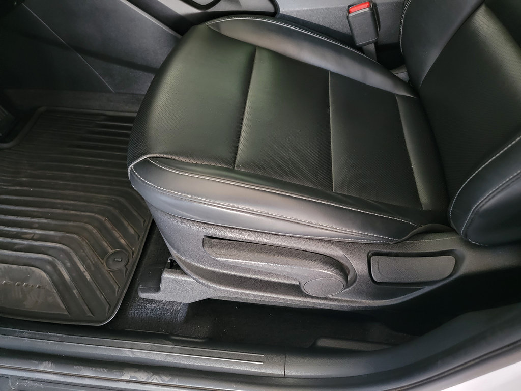 Used 2025 Kia Telluride LX FWD image 12