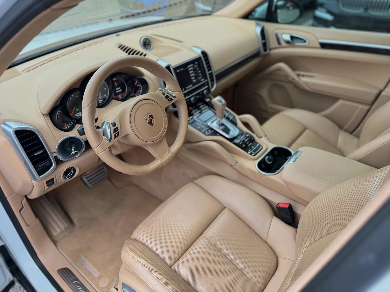 Used 2014 Porsche Cayenne S AWD/4WD image 30