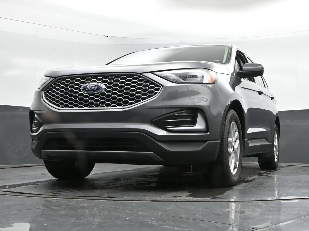 Used 2024 Ford Edge SEL AWD/4WD image 44