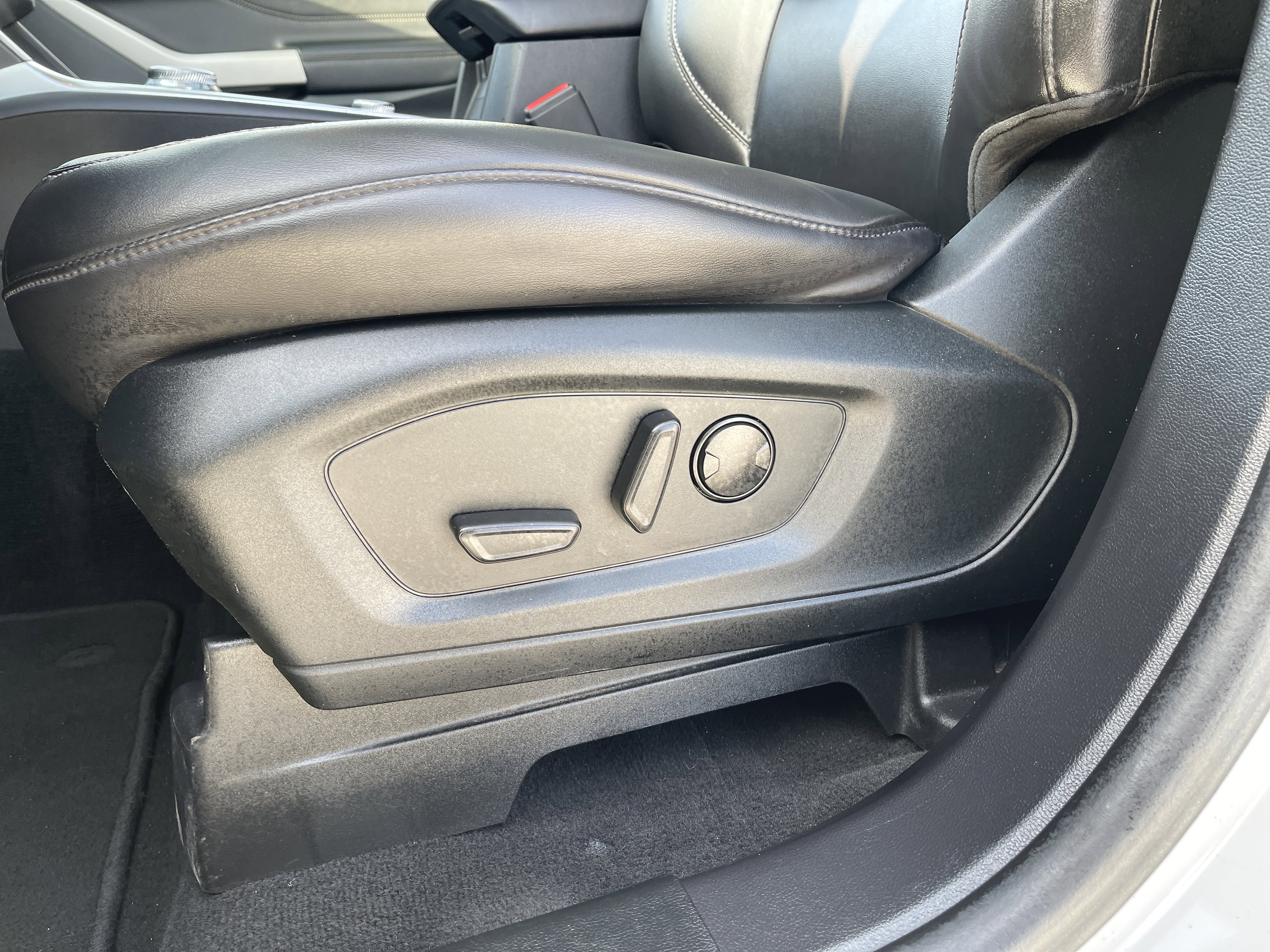 Certified 2022 Ford Explorer XLT image 15