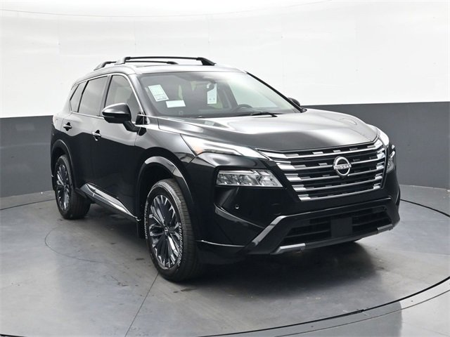 New 2026 Nissan Rogue Platinum image 2