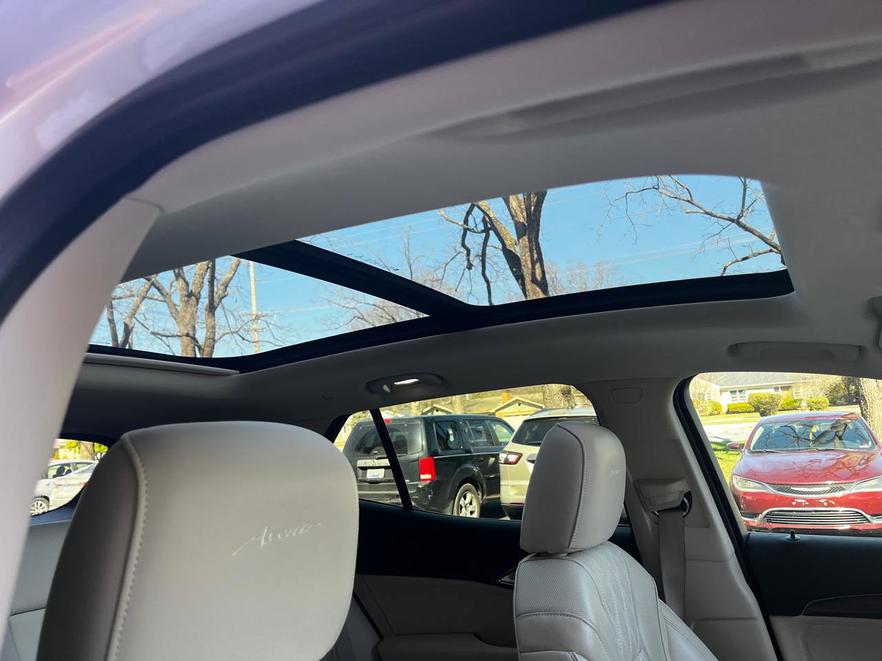 Used 2022 Buick Envision Avenir w/ Safety Package image 14