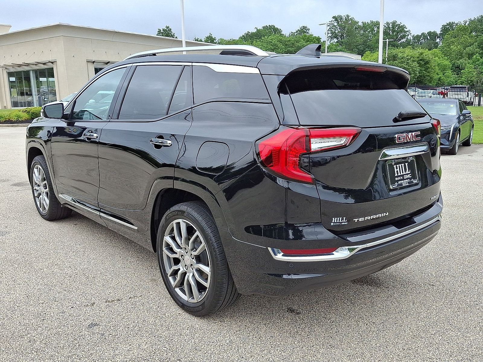 Certified 2023 GMC Terrain Denali w/ Denali Premium Package AWD/4WD image 22