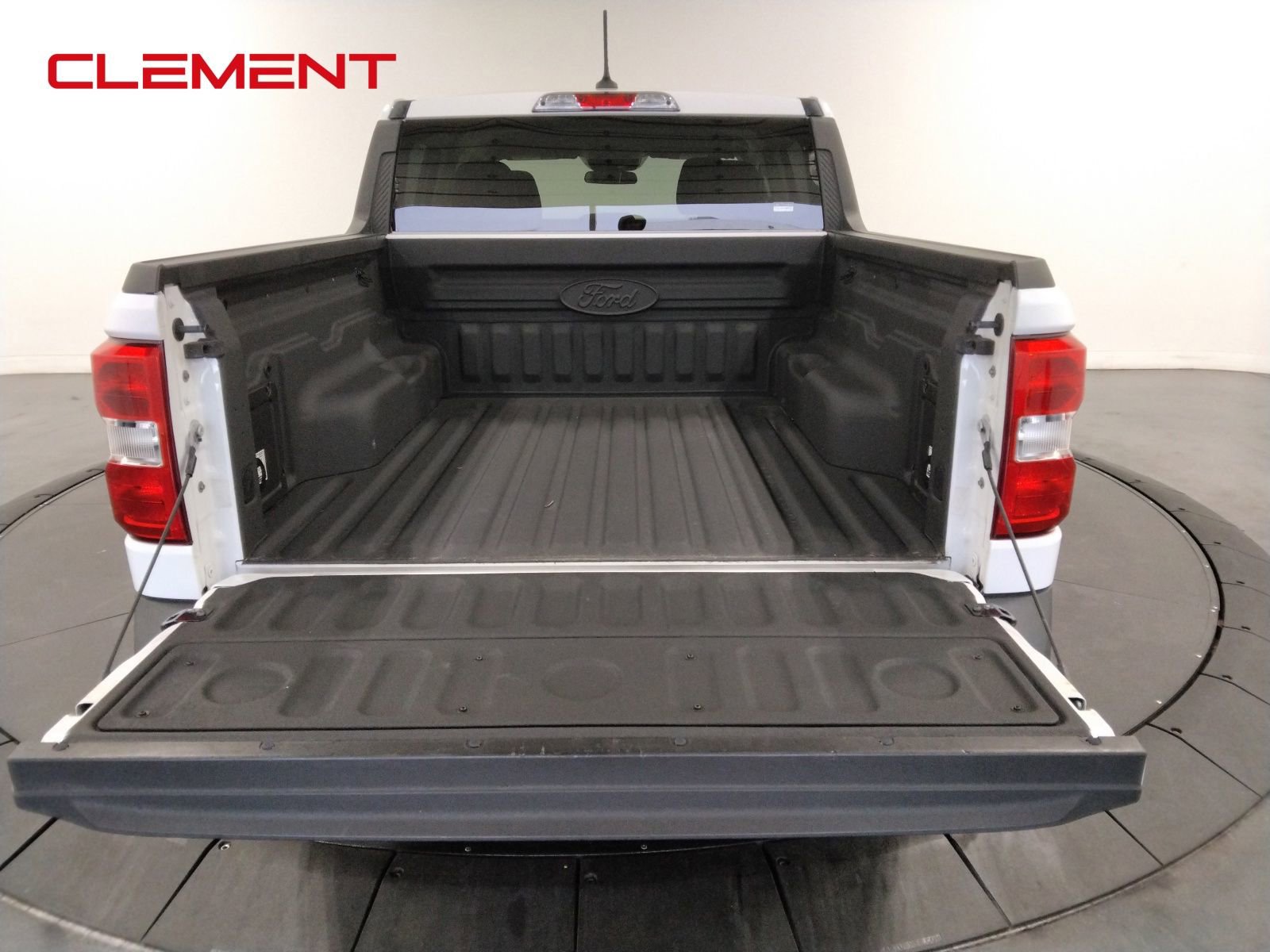 Used 2023 Ford Maverick XL image 9