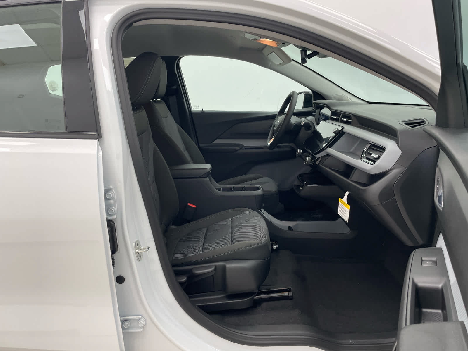New 2027 Chevrolet Bolt LT w/ Comfort Package FWD image 15