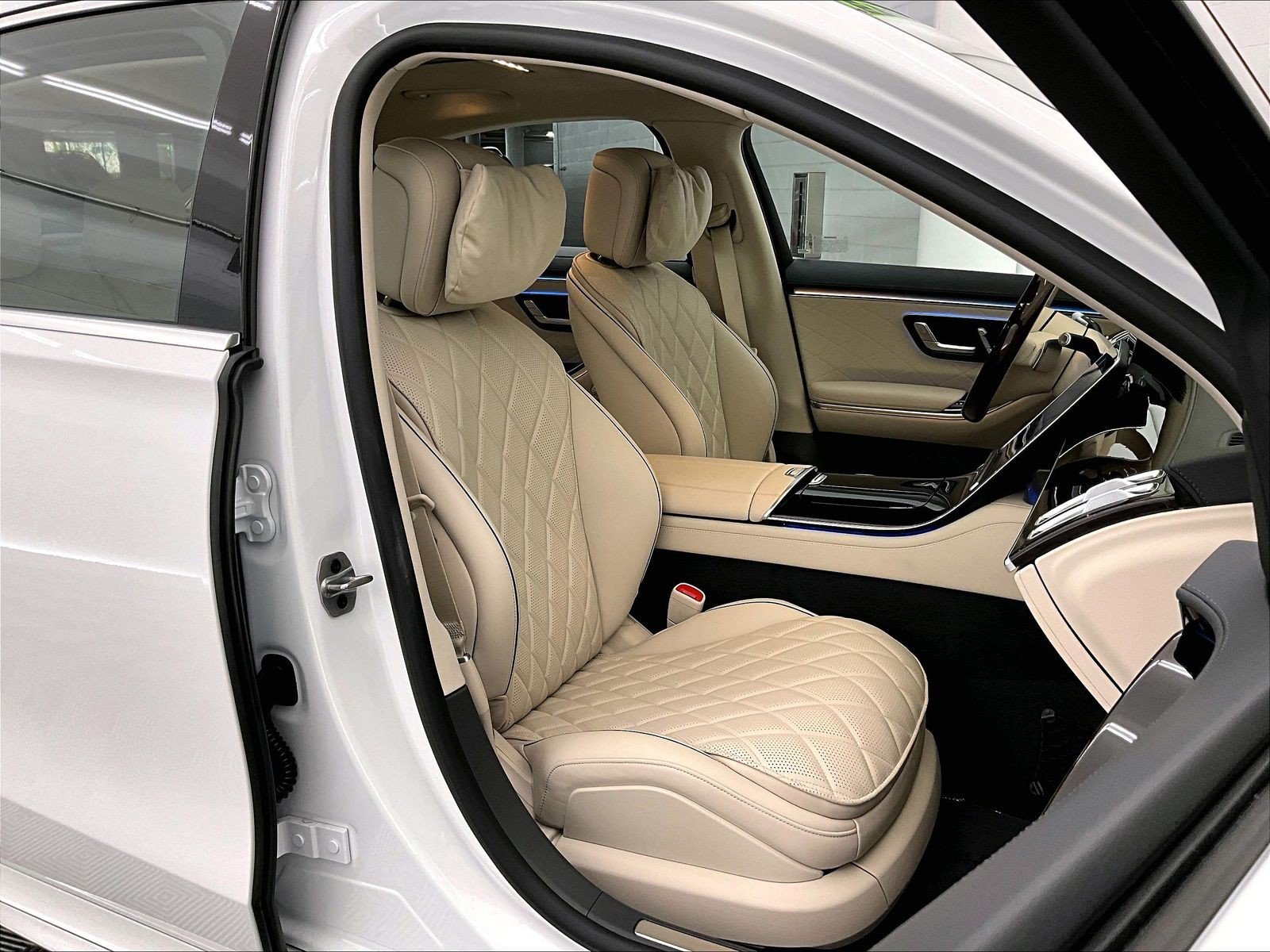 Used 2026 Mercedes-Benz S 580 4MATIC Sedan image 6