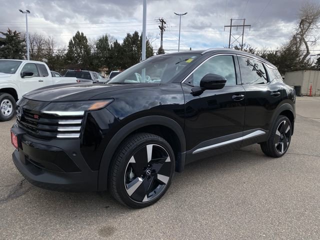 Certified 2025 Nissan Kicks SR image 2