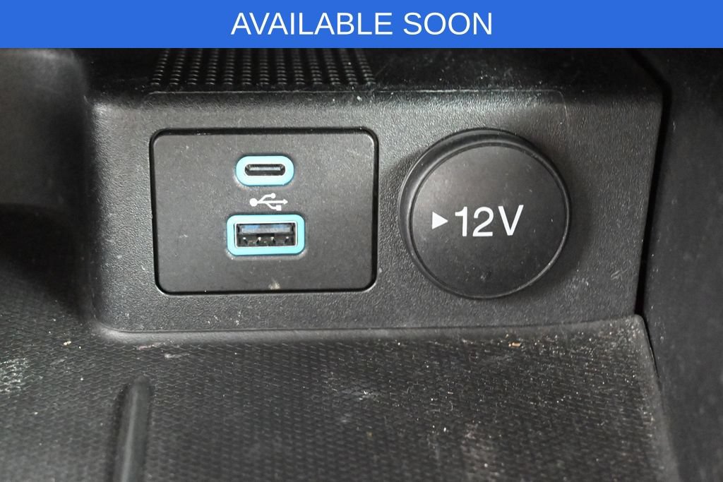 Used 2022 Ford Escape SE w/ SE Sport Appearance Package AWD/4WD image 23