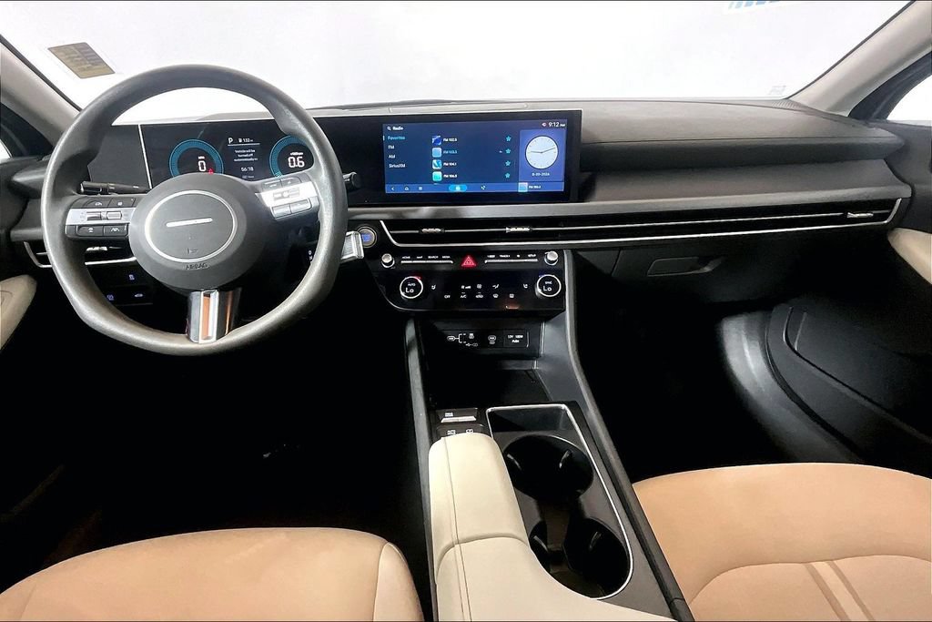 Used 2025 Hyundai Sonata SEL FWD image 10