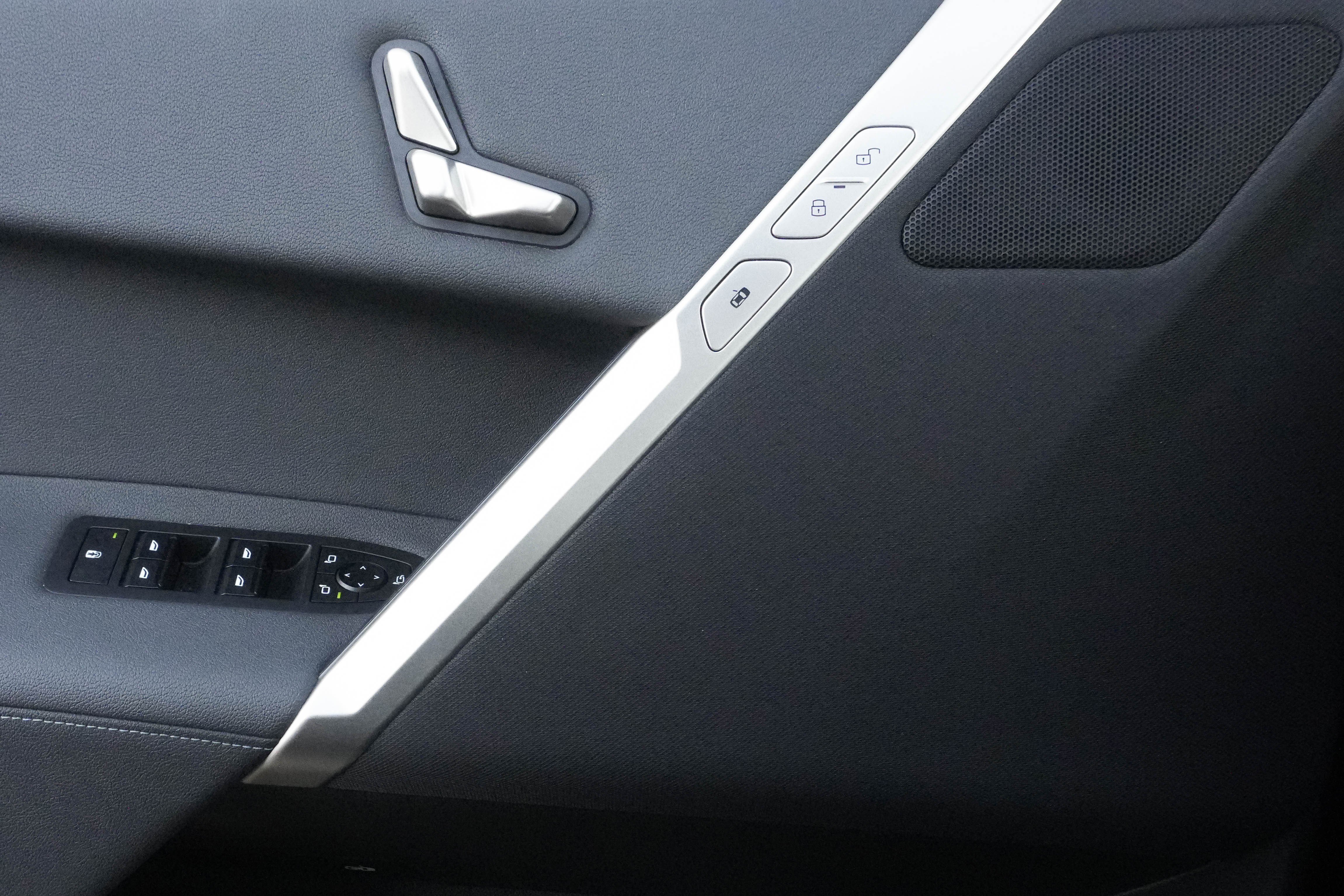 Certified 2024 BMW iX xDrive50 image 15