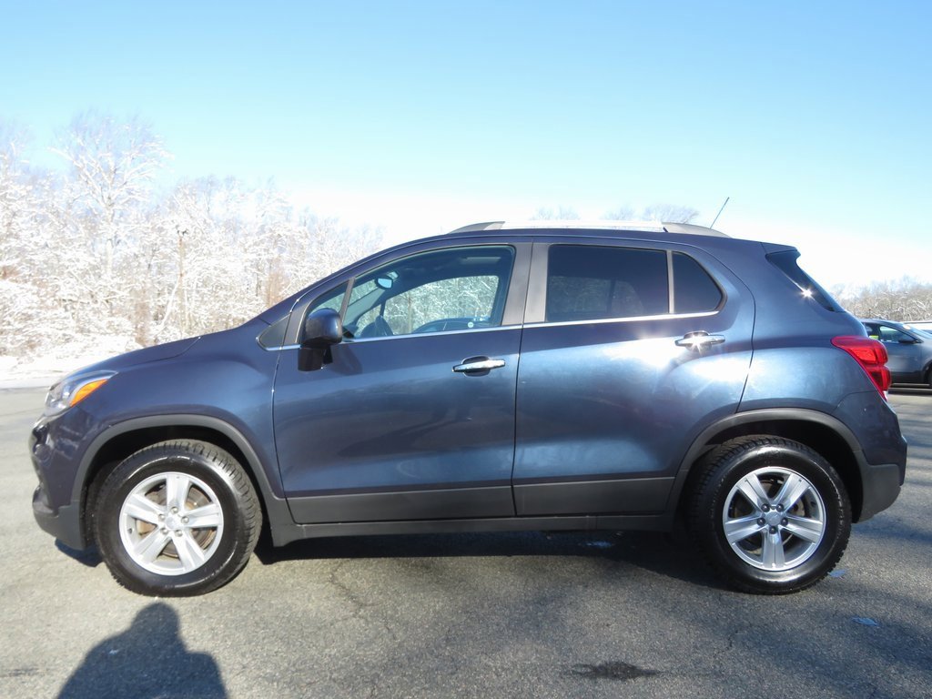 Used 2018 Chevrolet Trax LT w/ Sun & Sound Package image 8