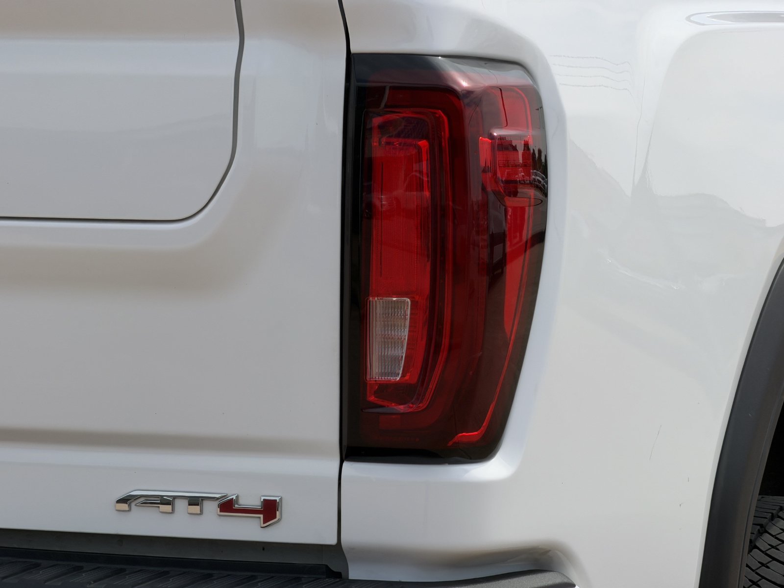 Used 2023 GMC Sierra 2500 AT4 w/ Gooseneck/5TH Wheel Package AWD/4WD image 13