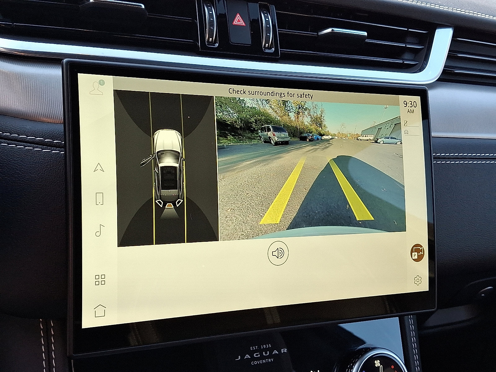 Certified 2025 Jaguar F-PACE R-Dynamic S image 15