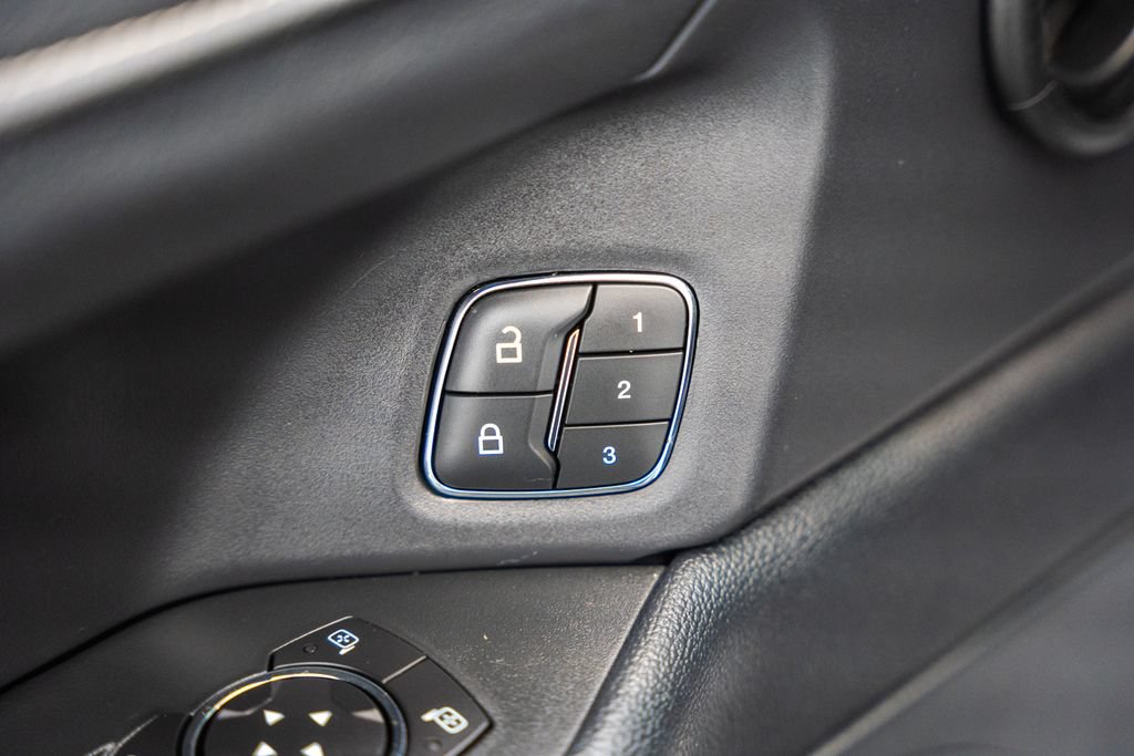 Used 2022 Ford Expedition XLT AWD/4WD image 46