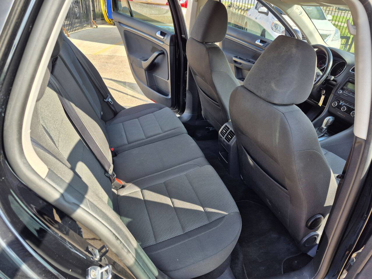 Used 2013 Volkswagen Jetta S image 18