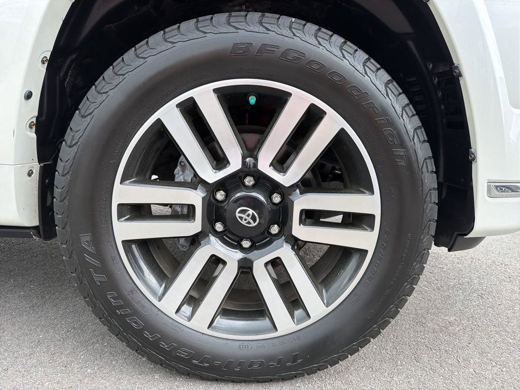 Used 2018 Toyota 4Runner Limited image 13
