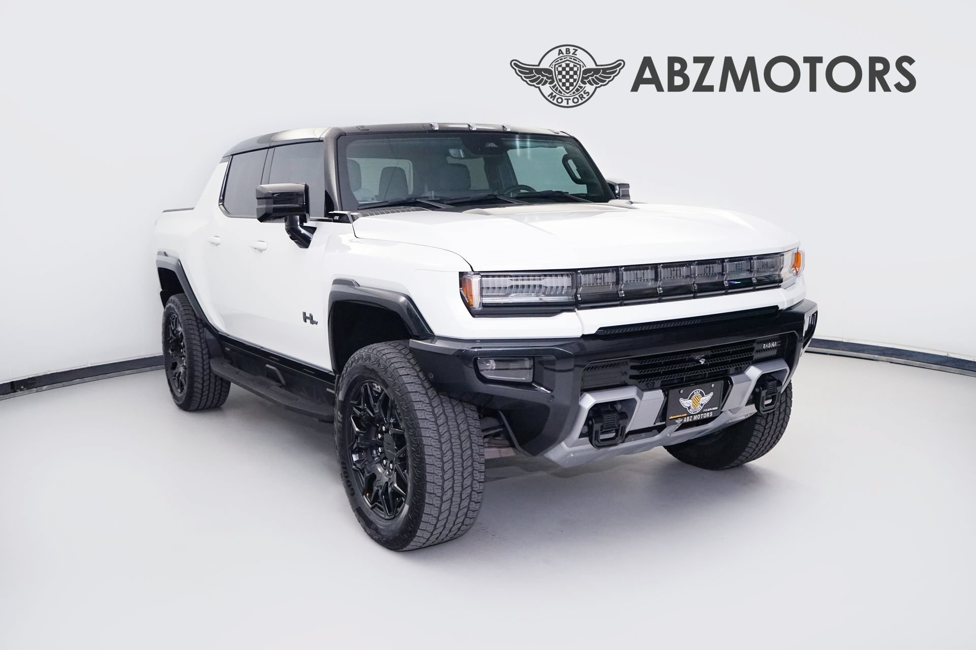 Used 2026 GMC Hummer EV 4x4 Crew Cab w/ LPO, Dark Essentials Package