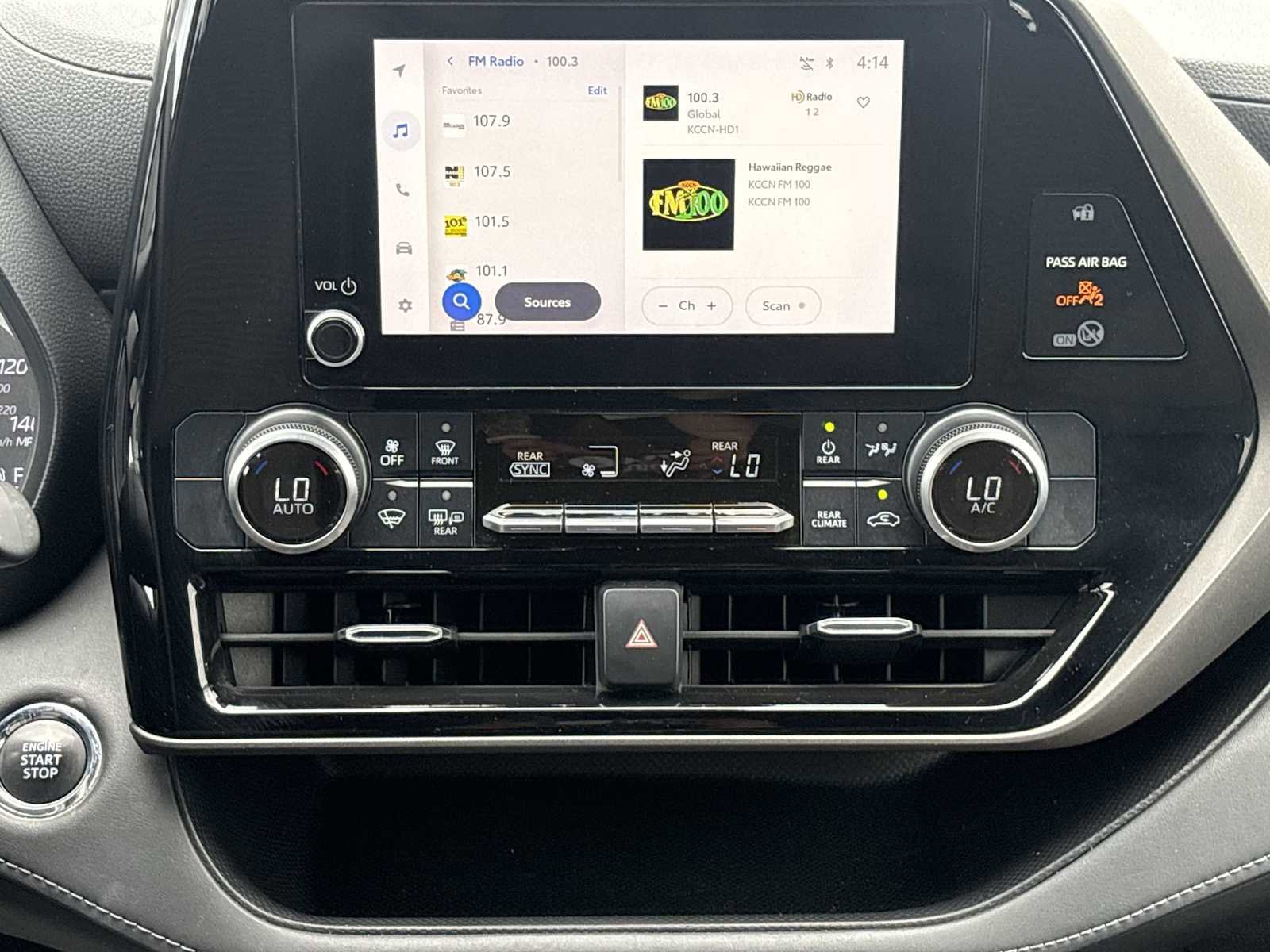 Used 2023 Toyota Highlander L image 16