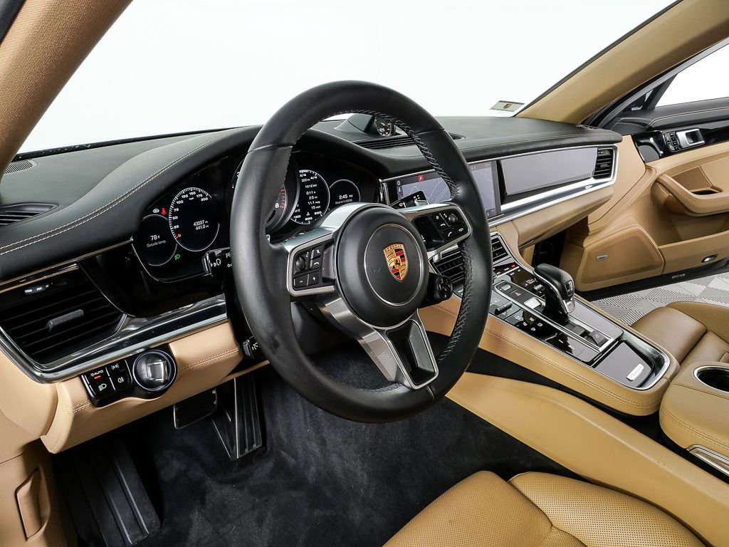 Certified 2018 Porsche Panamera 4S image 4