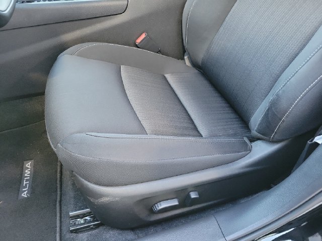 Used 2026 Nissan Altima 2.5 SV FWD image 12