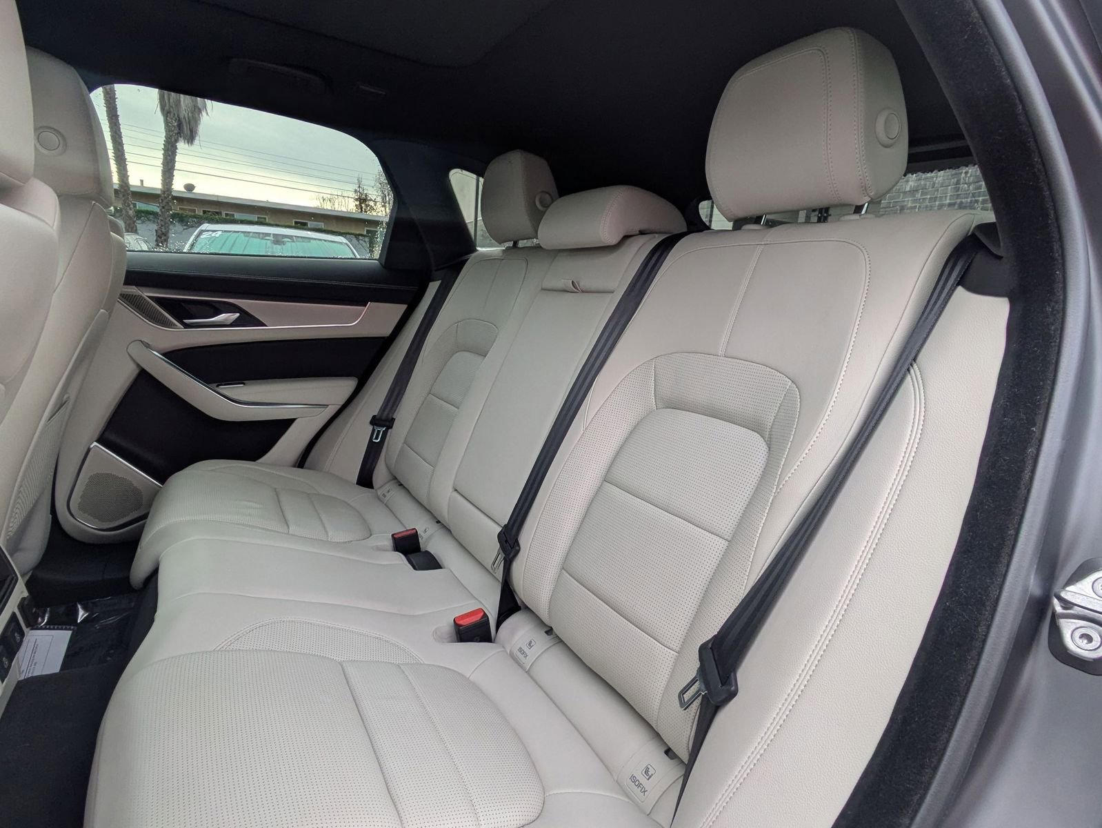 Used 2024 Jaguar F-PACE R-Dynamic S image 20