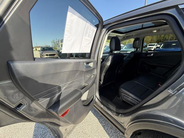 Certified 2022 Ford Escape SEL image 26