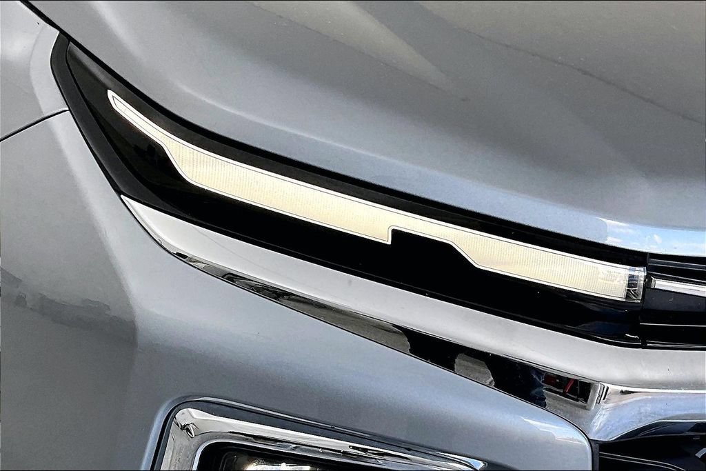Used 2024 Chevrolet Traverse LT FWD image 37