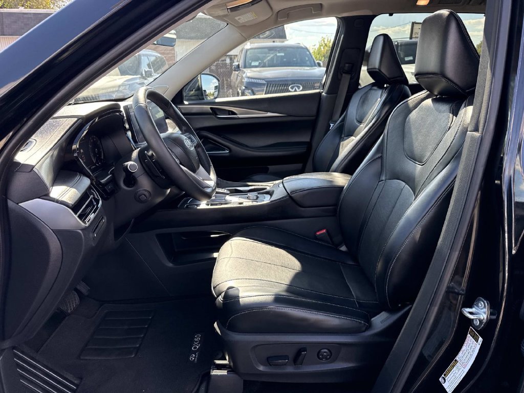 Certified 2023 INFINITI QX60 Luxe w/ Performance Audio Package AWD/4WD image 16