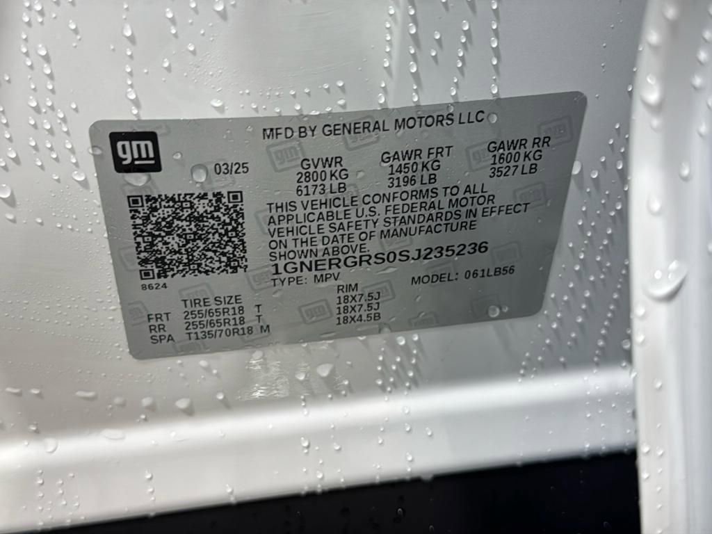 New 2025 Chevrolet Traverse LT w/ LPO, Floor Liner Package image 35