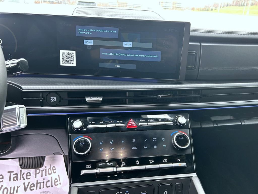 Used 2025 Hyundai Santa Fe Calligraphy image 15