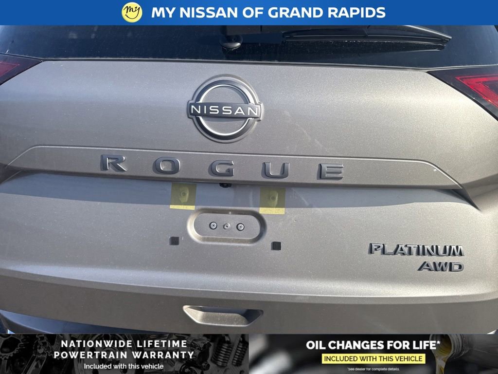 New 2026 Nissan Rogue Platinum image 7
